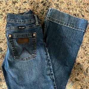 Gently used wrangler trouser jeans